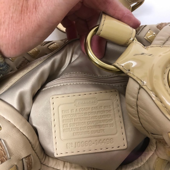 Coach Limited Edition Peyton Woven Hobo Excellent Gently Used Condition. - Picture 3 of 7